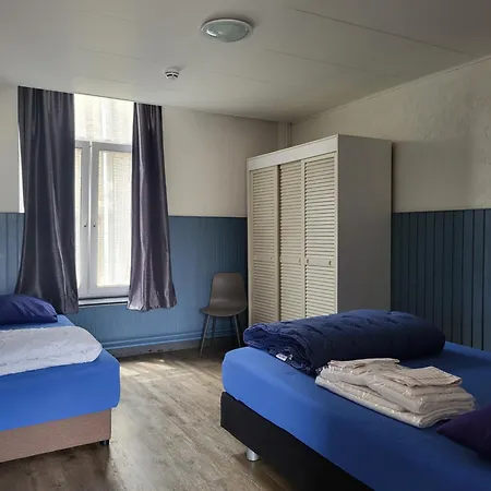 Marx Aparthotel 3*